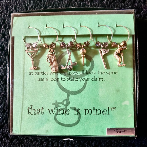 Gold Golf Themed ⛳️🏌️‍♂️Wine Glass Charms Set - Picture 1 of 2